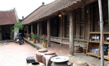 Duong Lam Ancient Village