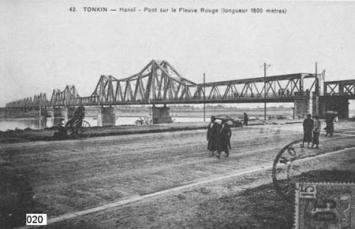 Long Bien Bridge